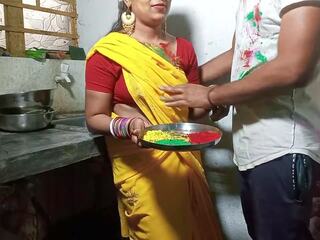 Holi সমাবস্থা সেক্সি bhabhi কোরীয় color lagakar রান্নাঘর থাকা সমাবস্থা | xhamster