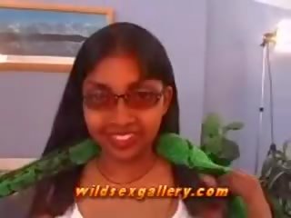 Shy Indian daughter Gives Very Slow Blowjob