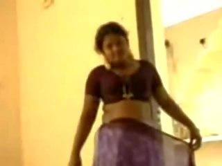 Southindian Busty Tamil Aunty's sex film Un