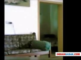Ινδικό δέση αστυνομία άνθρωπος απολαμβάνοντας με του gf σε σπίτι